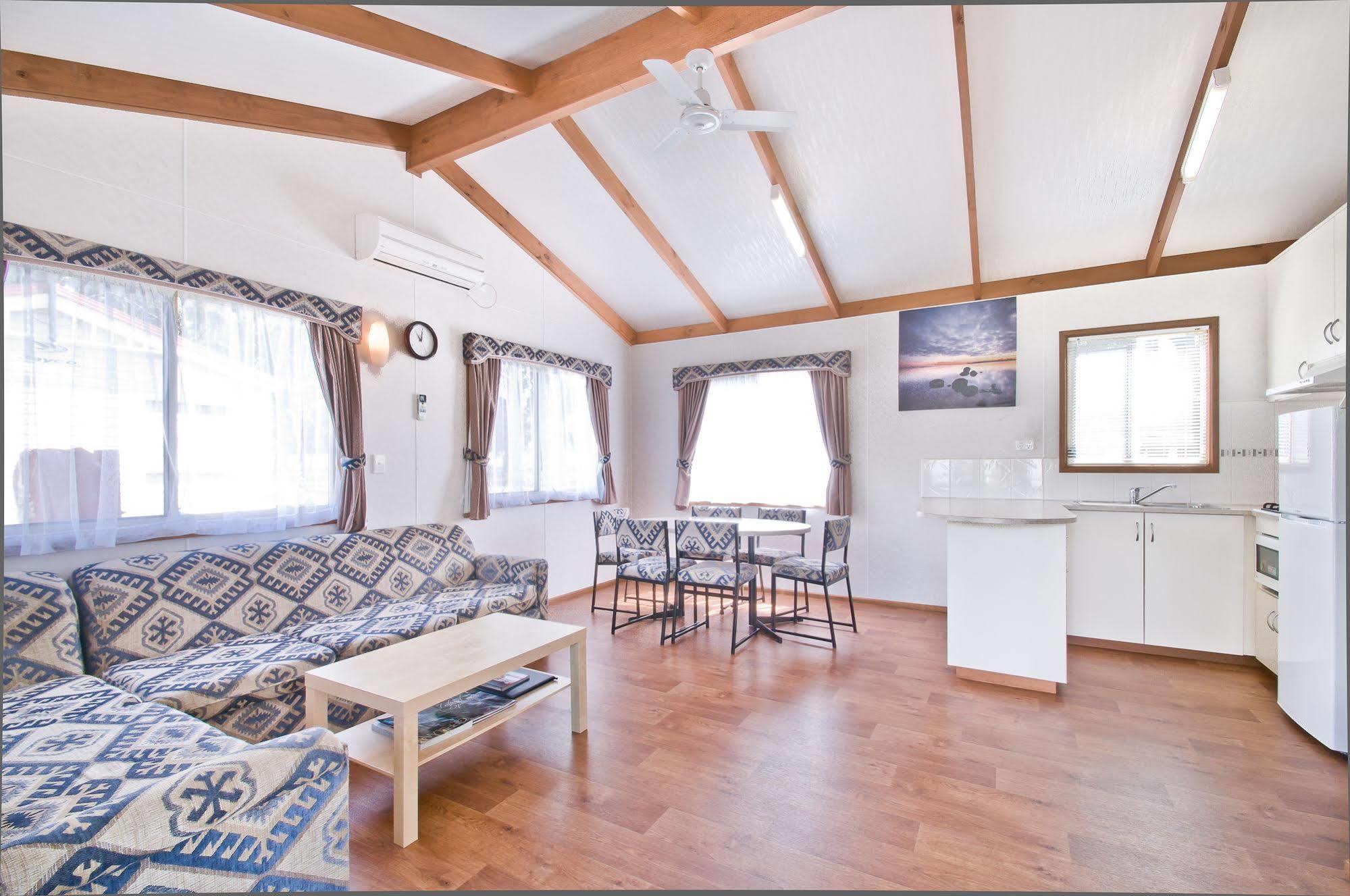Warragul Gardens Holiday Park Esterno foto
